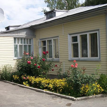 Hotel Enirest Karakol Esterno foto
