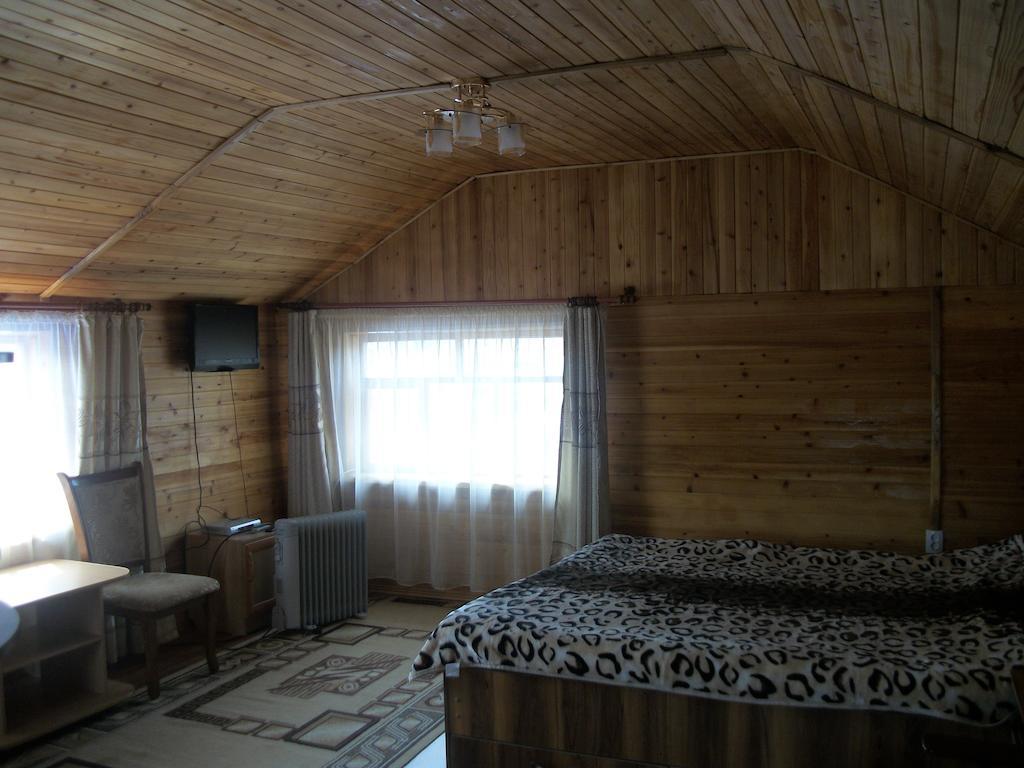 Hotel Enirest Karakol Esterno foto