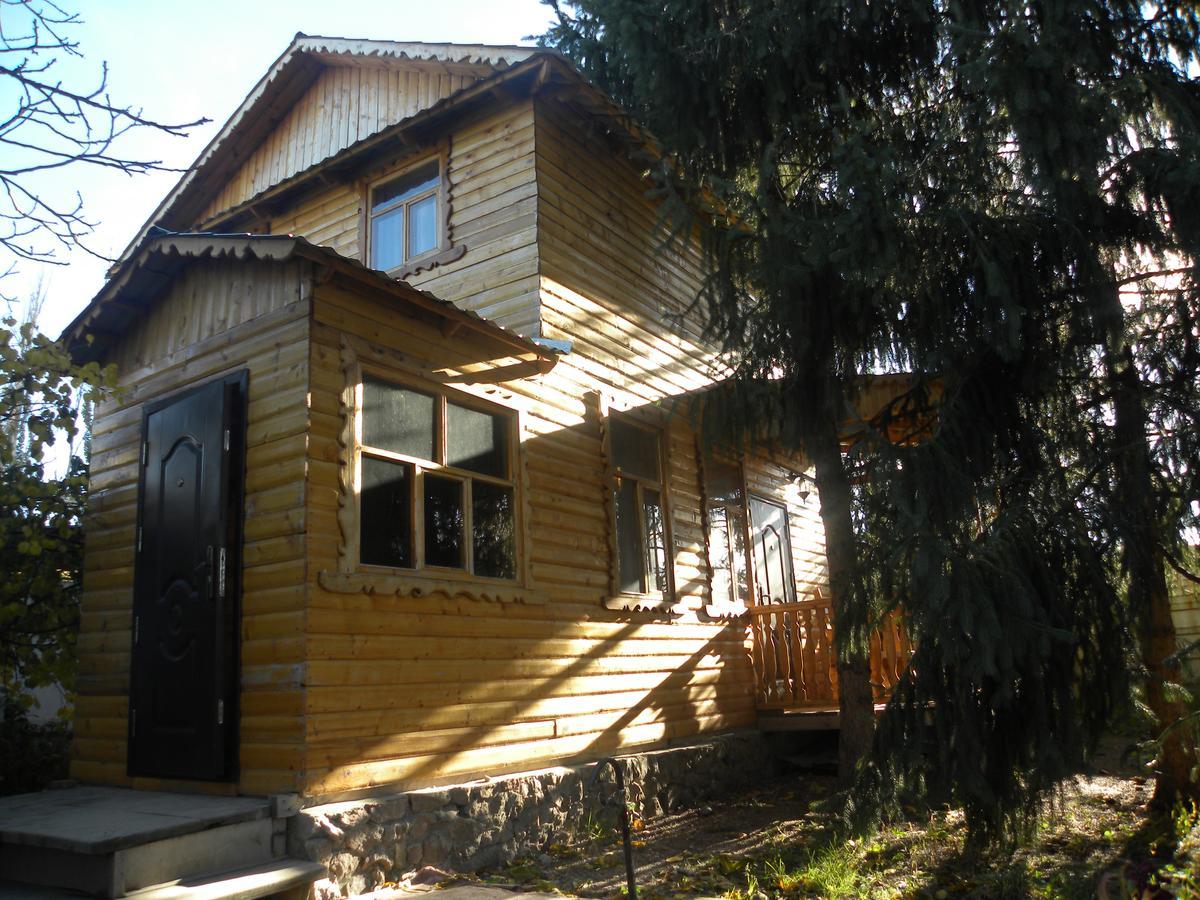 Hotel Enirest Karakol Esterno foto