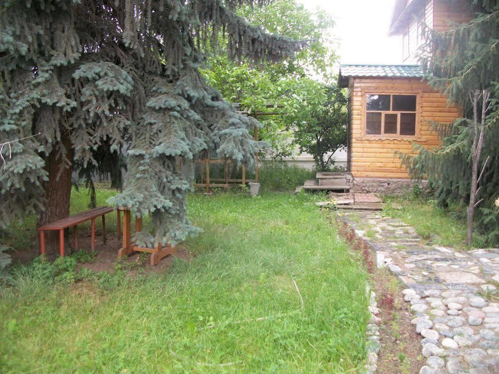 Hotel Enirest Karakol Esterno foto